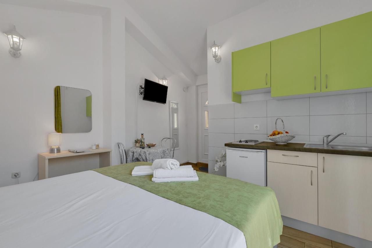Apartments Danica Drašnice Exterior foto